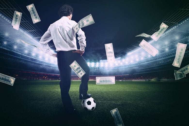 Tỷ lệ tiền lương trên doanh thu trong bóng đá là gì và tại sao nó lại quan trọng? - Bóng Đá Tập Thể