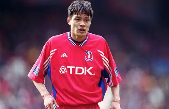 Top 5 cầu thủ thi đấu lâu nhất bóng đá Trung Quốc - Lý Vị Phong tạo nên cột mốc đáng nhớ